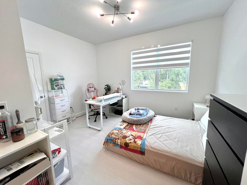 En Venta: $549,900 (3 camas, 2 baños, 1796 Pies cuadrados)