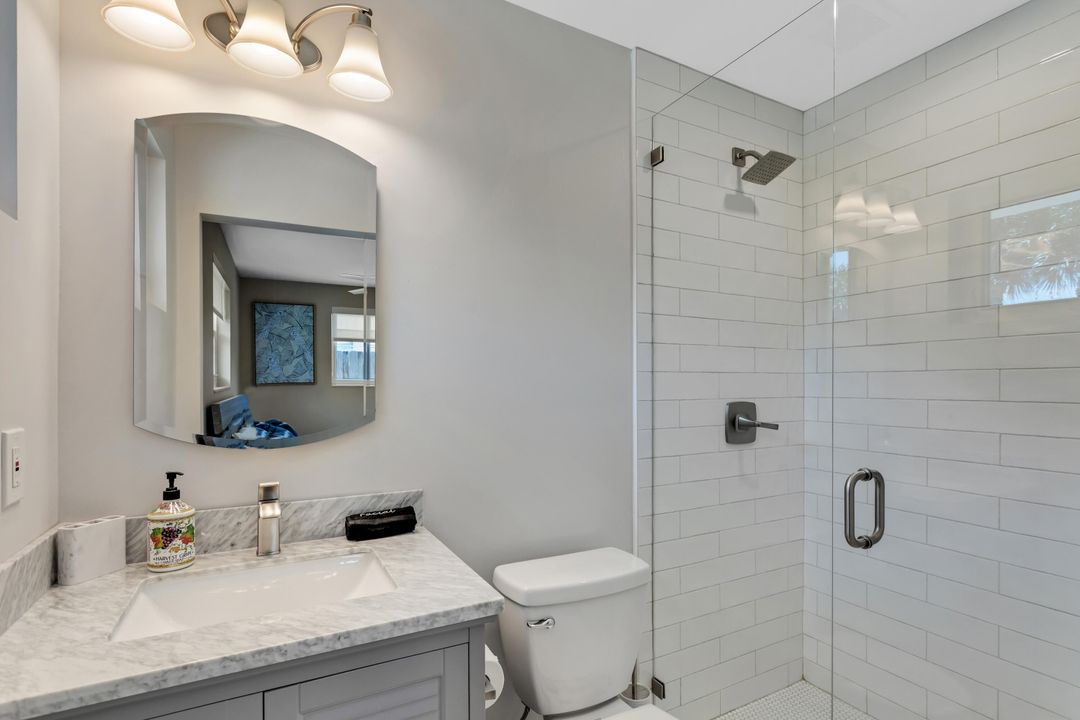 На продажу: $849,000 (3 спален, 2 ванн, 1215 Квадратных фут)