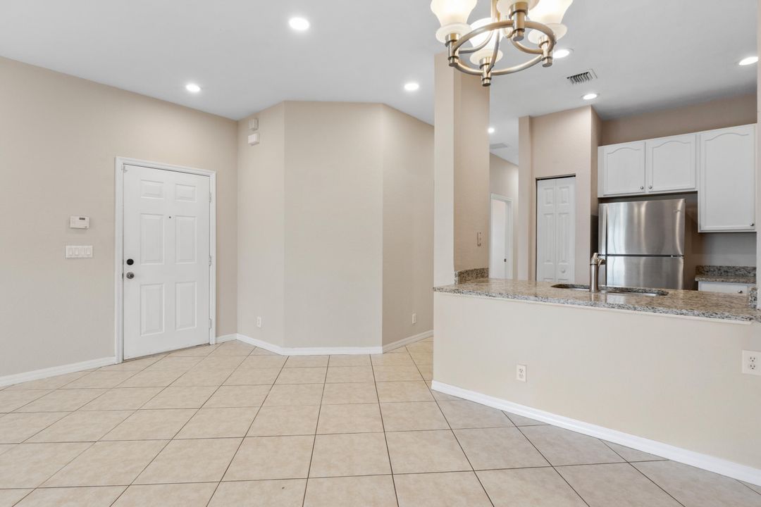 На продажу: $259,700 (3 спален, 2 ванн, 1316 Квадратных фут)