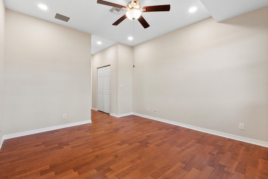 На продажу: $259,700 (3 спален, 2 ванн, 1316 Квадратных фут)