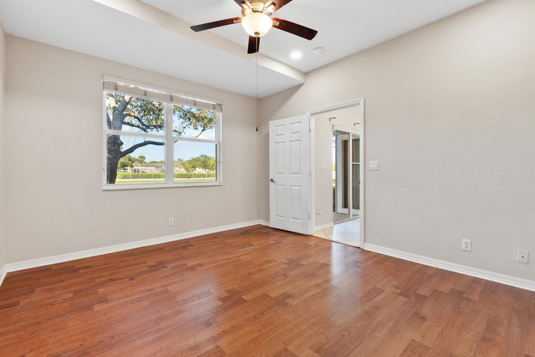 На продажу: $259,700 (3 спален, 2 ванн, 1316 Квадратных фут)