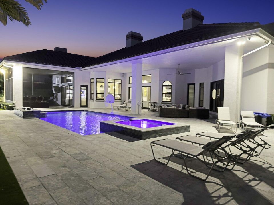 For Sale: $3,999,999 (4 beds, 3 baths, 4316 Square Feet)