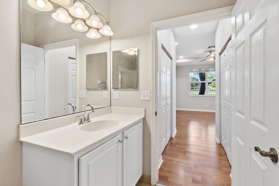 На продажу: $259,700 (3 спален, 2 ванн, 1316 Квадратных фут)