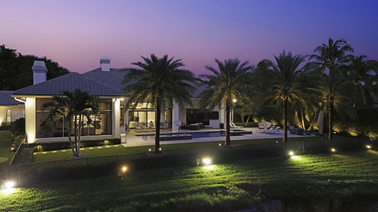 For Sale: $3,999,999 (4 beds, 3 baths, 4316 Square Feet)