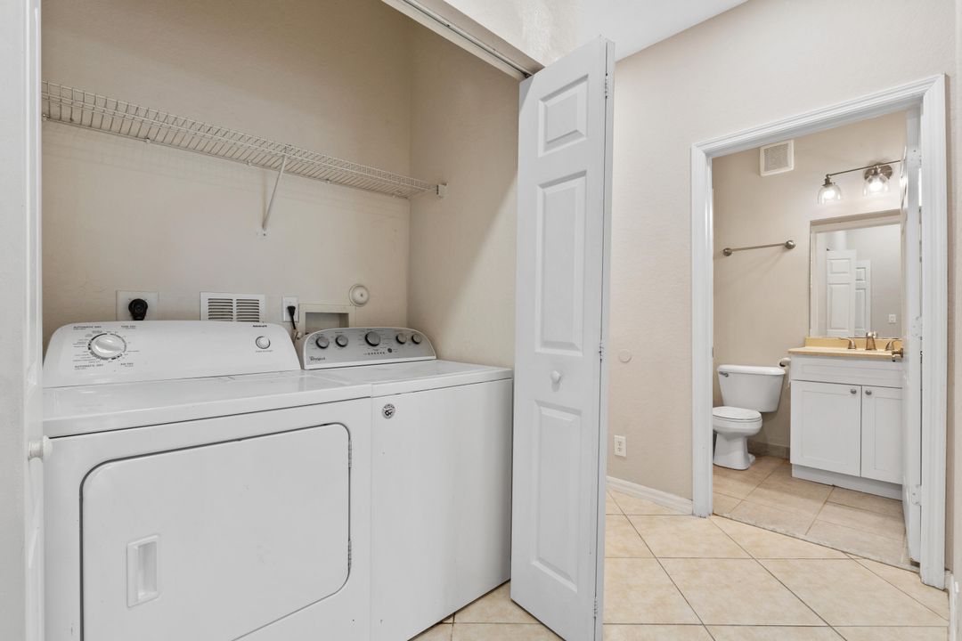 На продажу: $259,700 (3 спален, 2 ванн, 1316 Квадратных фут)