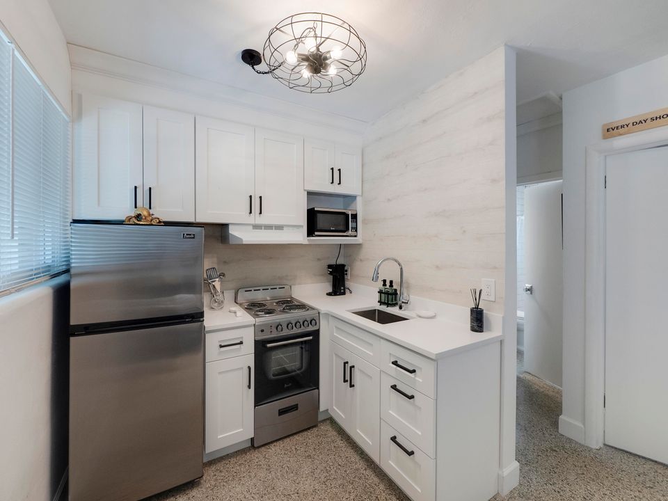 В аренду: $1,995 (1 спален, 1 ванн, 400 Квадратных фут)