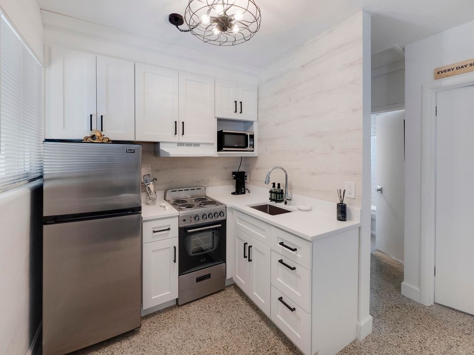 В аренду: $1,995 (1 спален, 1 ванн, 400 Квадратных фут)