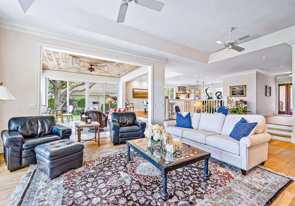 En Venta: $2,650,000 (3 camas, 3 baños, 3230 Pies cuadrados)