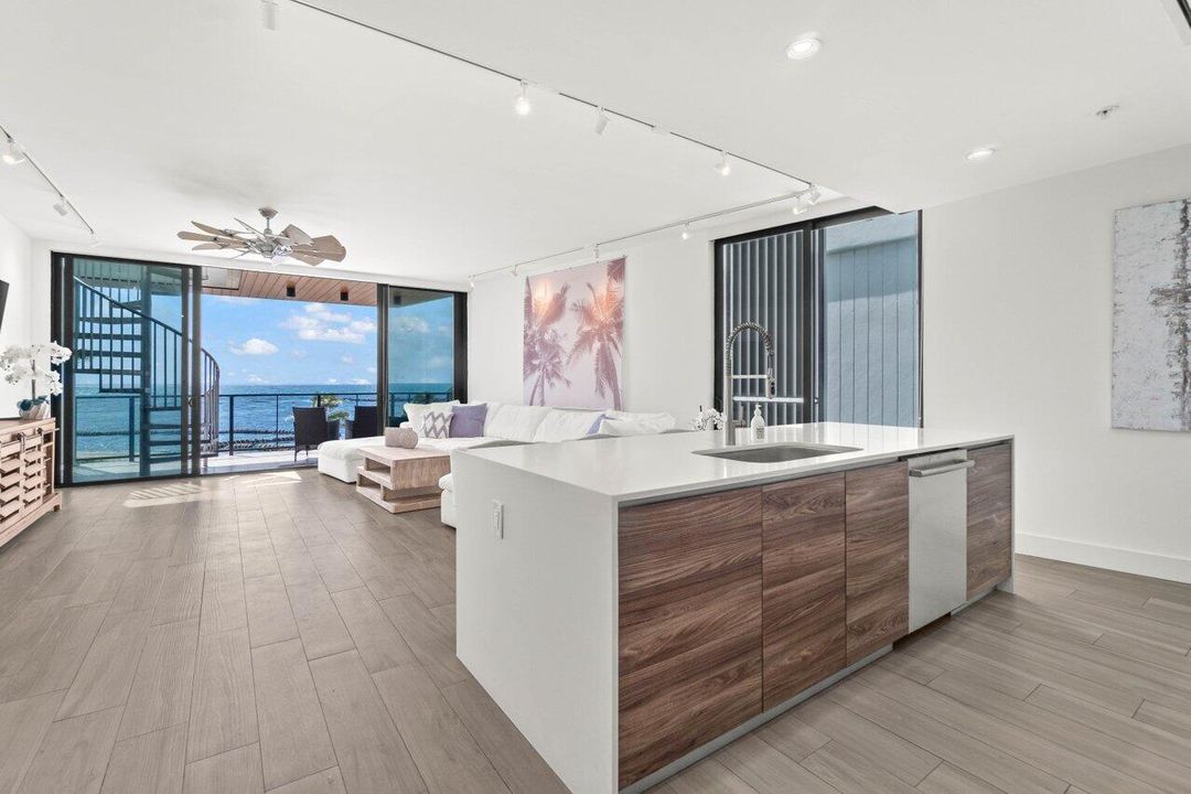 En Venta: $2,595,000 (2 camas, 2 baños, 1635 Pies cuadrados)