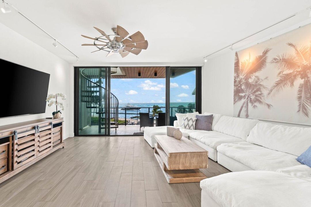 En Venta: $2,595,000 (2 camas, 2 baños, 1635 Pies cuadrados)