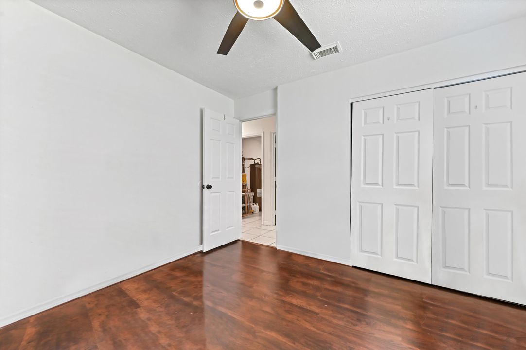 For Sale: $469,900 (5 beds, 2 baths, 2678 Square Feet)