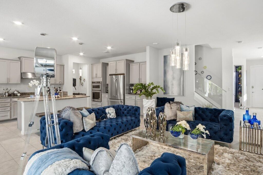 En Venta: $1,200,000 (5 camas, 2 baños, 2501 Pies cuadrados)