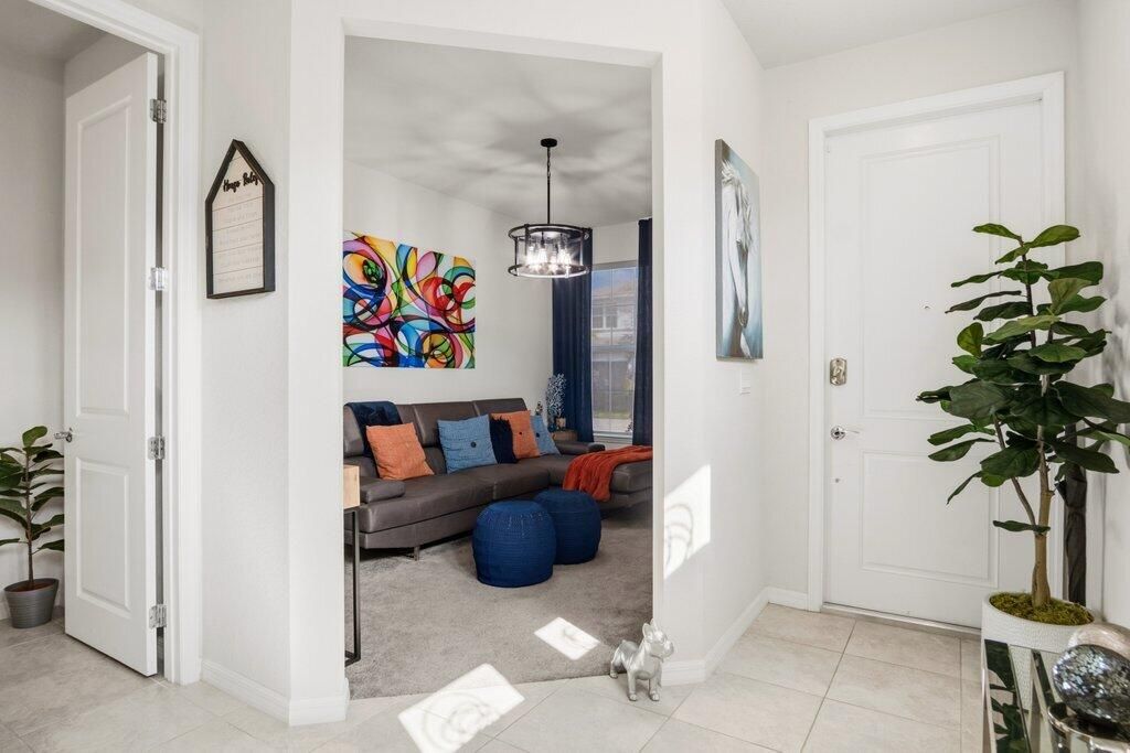 En Venta: $1,200,000 (5 camas, 2 baños, 2501 Pies cuadrados)