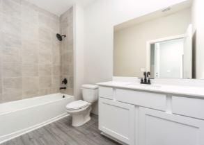 For Rent: $2,000 (3 beds, 2 baths, 1496 Square Feet)