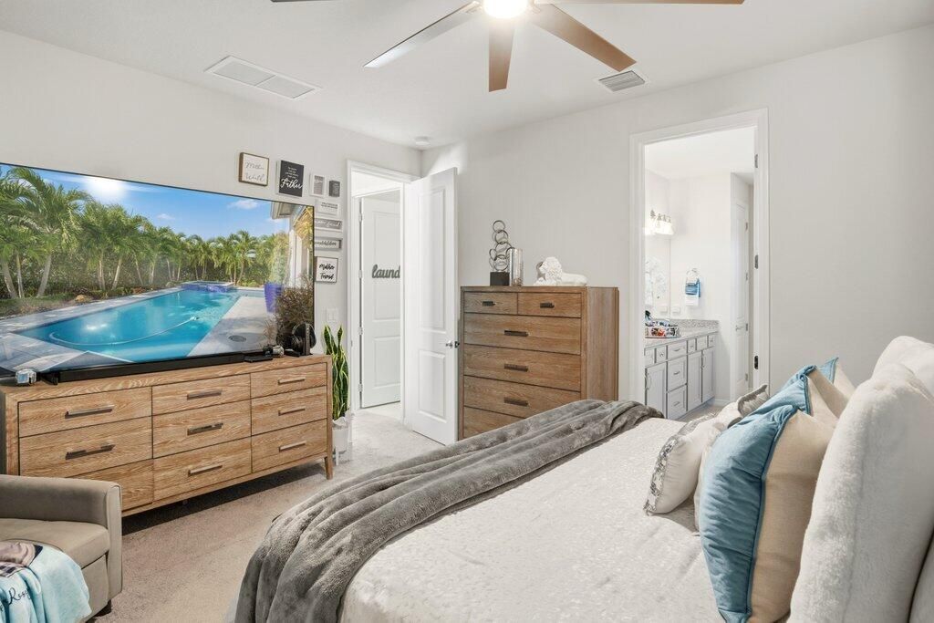 En Venta: $1,200,000 (5 camas, 2 baños, 2501 Pies cuadrados)