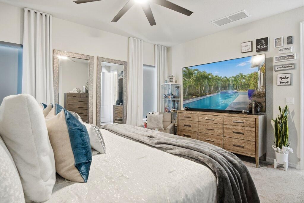 En Venta: $1,200,000 (5 camas, 2 baños, 2501 Pies cuadrados)