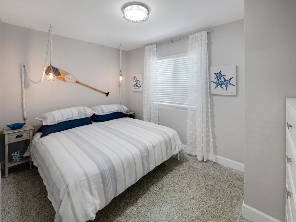 For Rent: $1,995 (1 beds, 1 baths, 400 Square Feet)