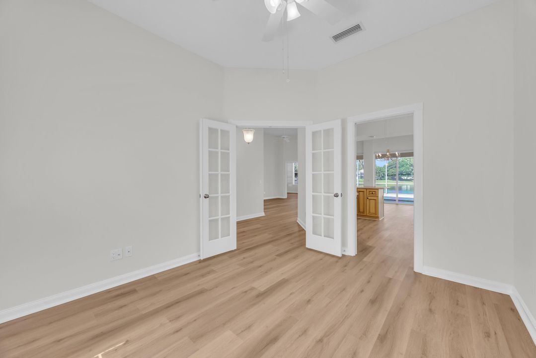 For Sale: $799,000 (3 beds, 2 baths, 1826 Square Feet)