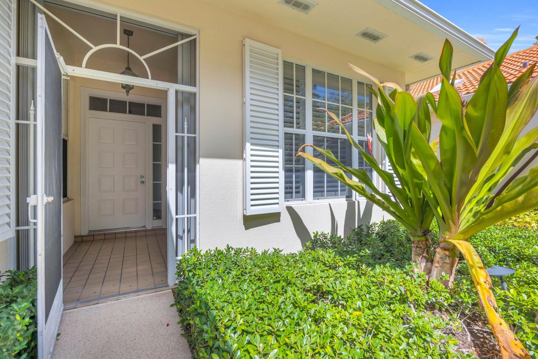 For Sale: $799,000 (3 beds, 2 baths, 1826 Square Feet)