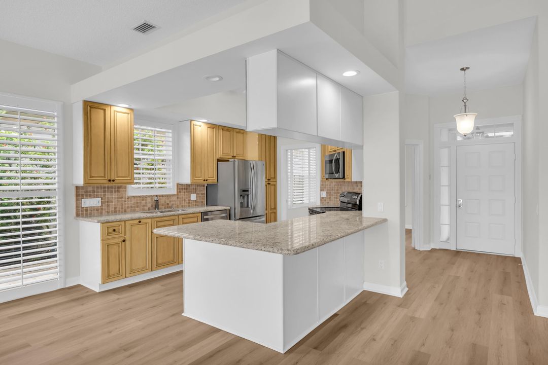 For Sale: $799,000 (3 beds, 2 baths, 1826 Square Feet)