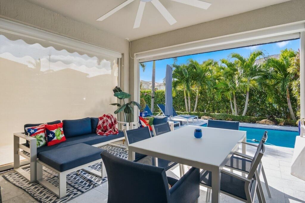 En Venta: $1,200,000 (5 camas, 2 baños, 2501 Pies cuadrados)