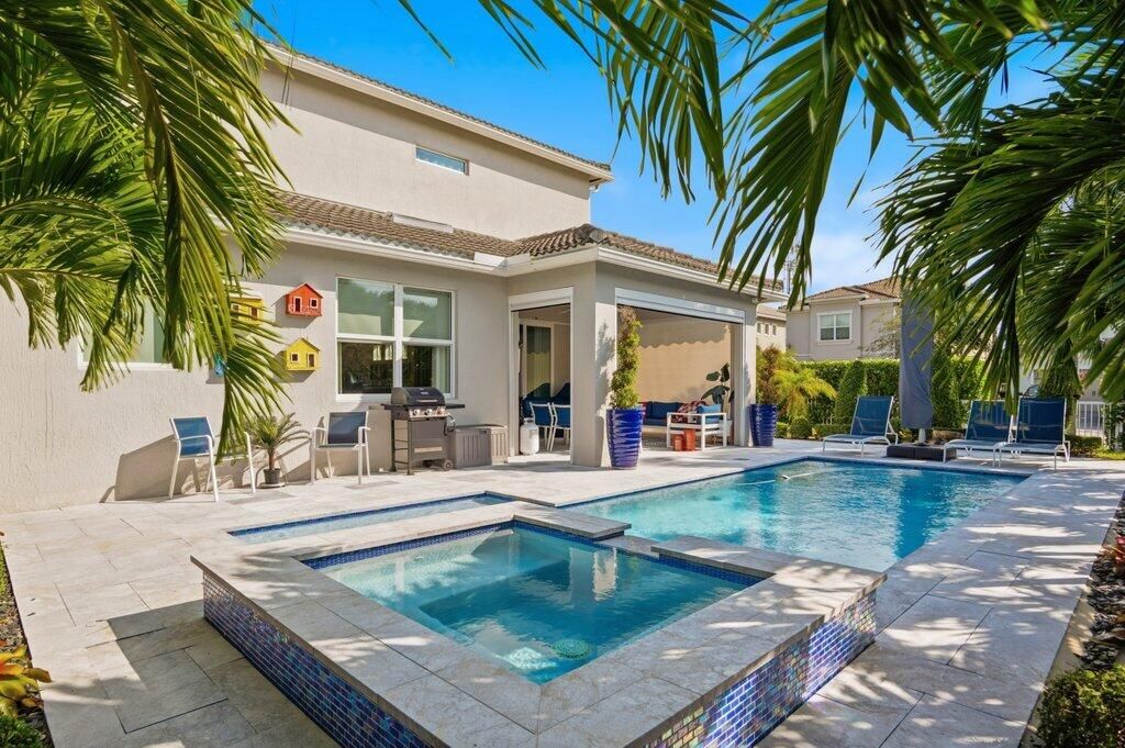 En Venta: $1,200,000 (5 camas, 2 baños, 2501 Pies cuadrados)