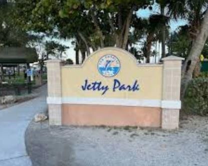 For Rent: $2,000 (3 beds, 2 baths, 1496 Square Feet)