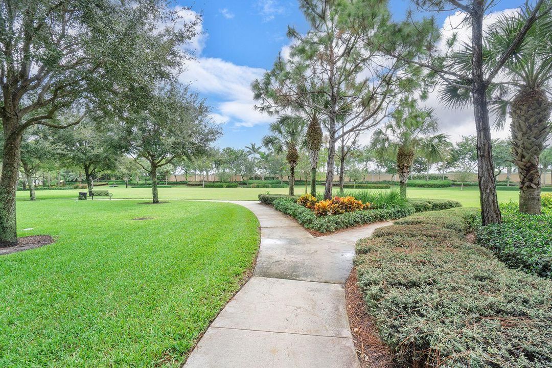 Active With Contract: $789,990 (4 beds, 3 baths, 2281 Square Feet)