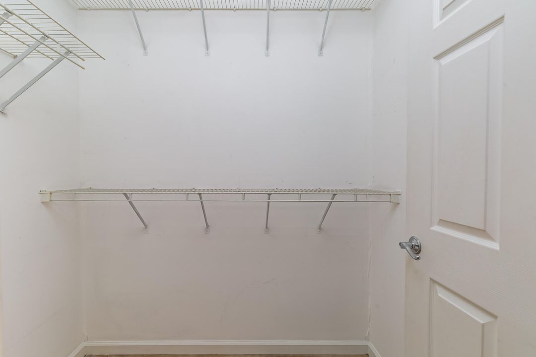 待售: $250,000 (3 贝兹, 2 浴室, 1848 平方英尺)