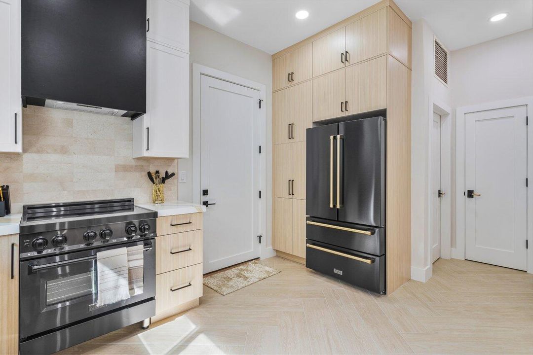 En Renta: $7,600 (3 camas, 2 baños, 1600 Pies cuadrados)