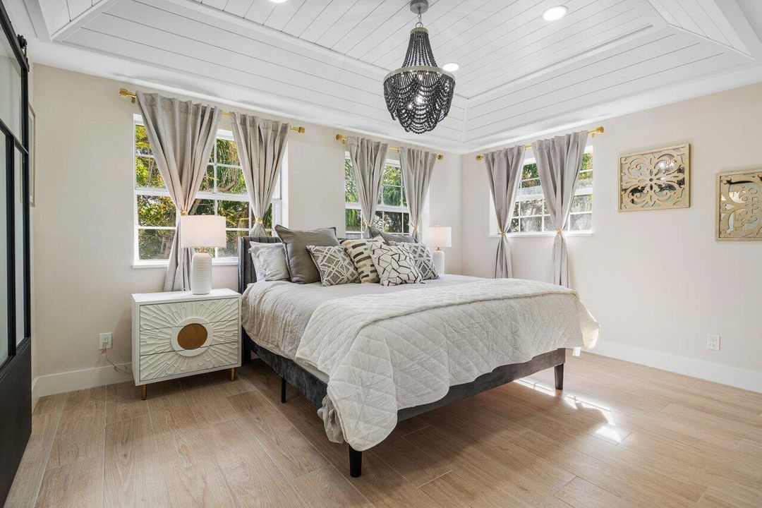 En Renta: $7,600 (3 camas, 2 baños, 1600 Pies cuadrados)