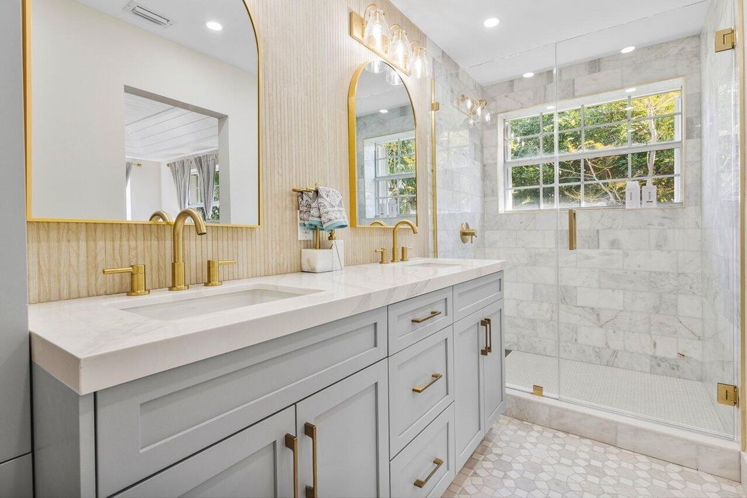 En Renta: $7,600 (3 camas, 2 baños, 1600 Pies cuadrados)