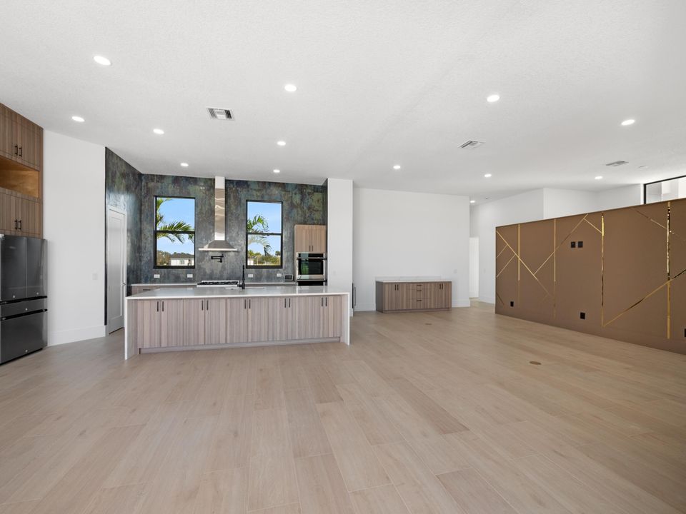 На продажу: $1,175,000 (4 спален, 2 ванн, 3089 Квадратных фут)