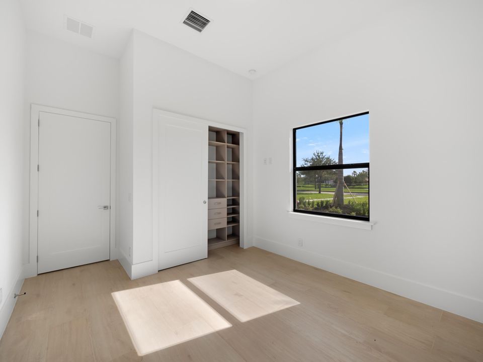 На продажу: $1,175,000 (4 спален, 2 ванн, 3089 Квадратных фут)