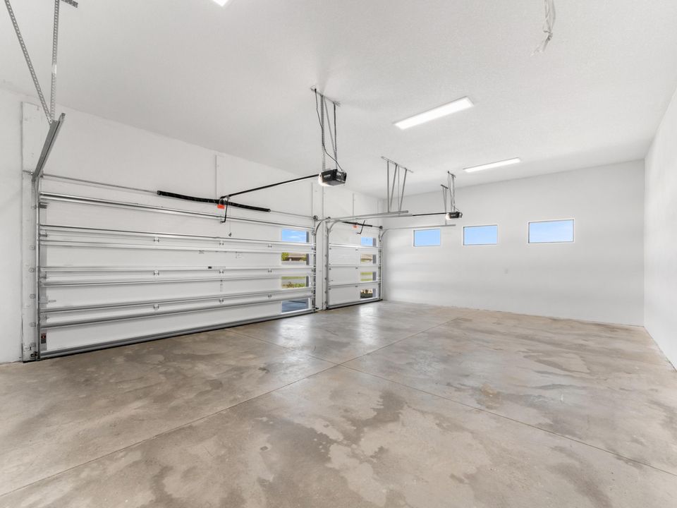 На продажу: $1,175,000 (4 спален, 2 ванн, 3089 Квадратных фут)