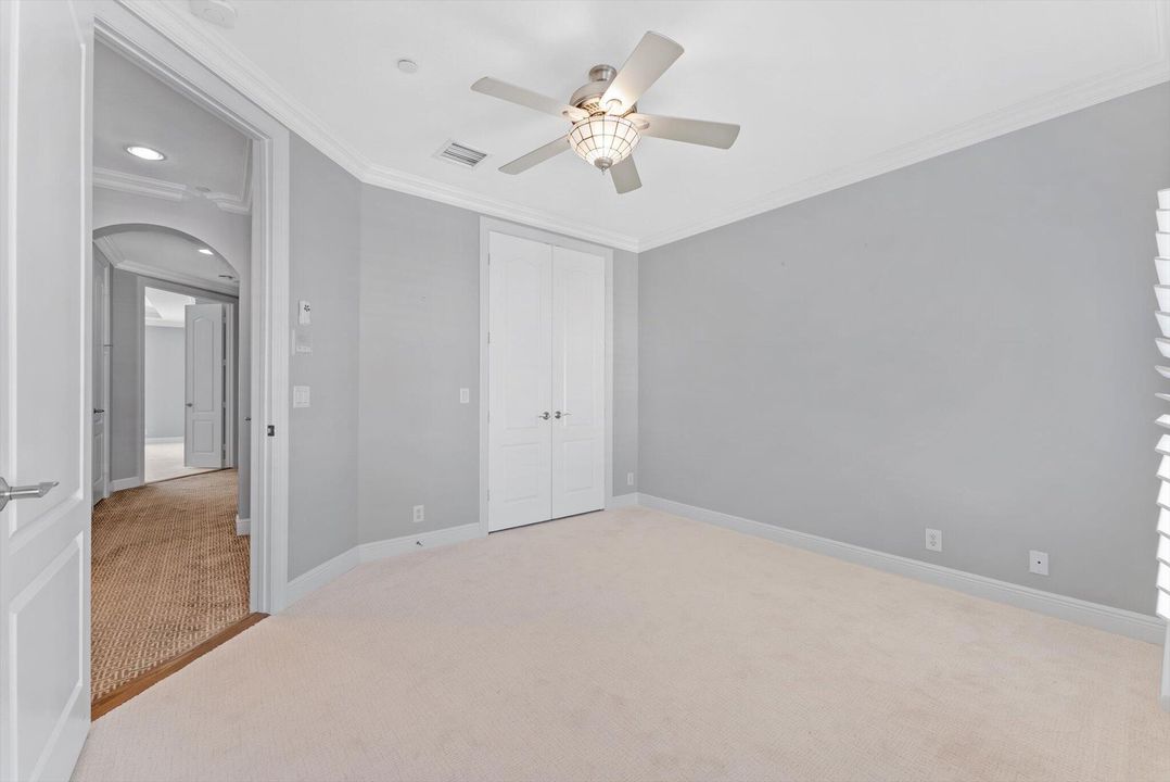 Active With Contract: $975,000 (4 beds, 3 baths, 3134 Square Feet)