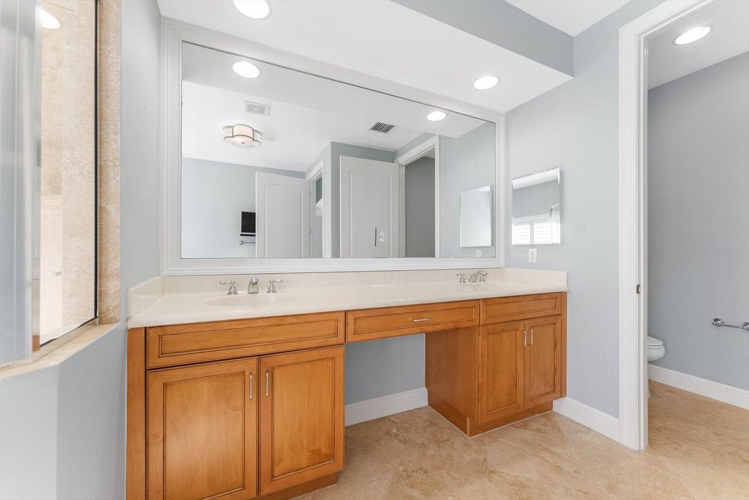 Active With Contract: $975,000 (4 beds, 3 baths, 3134 Square Feet)