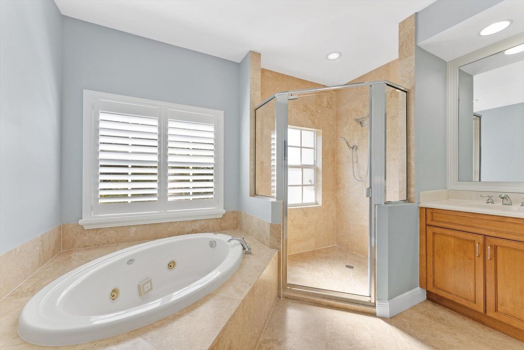 Active With Contract: $975,000 (4 beds, 3 baths, 3134 Square Feet)