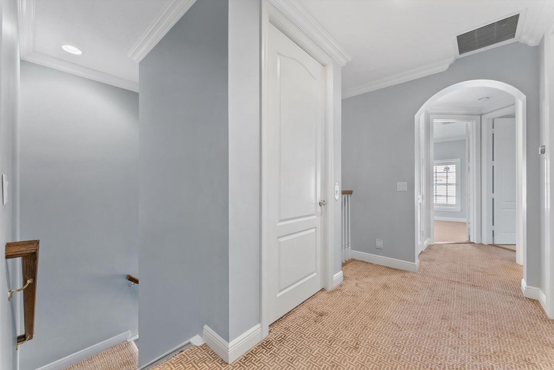 Active With Contract: $975,000 (4 beds, 3 baths, 3134 Square Feet)