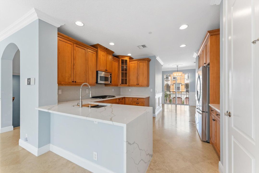 Active With Contract: $975,000 (4 beds, 3 baths, 3134 Square Feet)