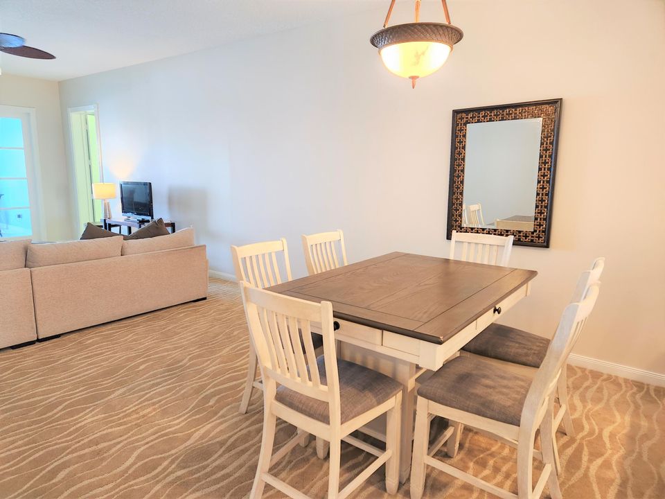 For Rent: $2,600 (2 beds, 2 baths, 1989 Square Feet)