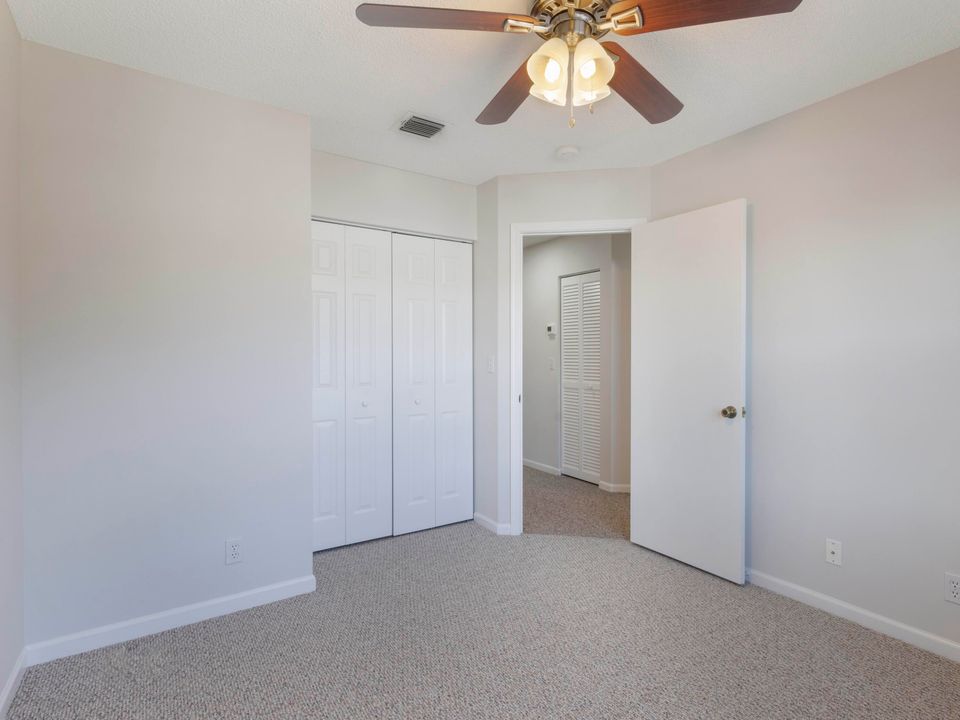 Active With Contract: $379,900 (3 beds, 2 baths, 1559 Square Feet)
