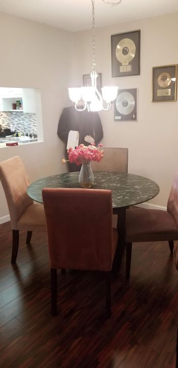 En Venta: $110,000 (2 camas, 2 baños, 920 Pies cuadrados)