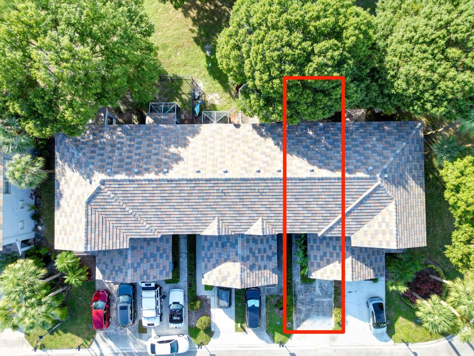 Active With Contract: $379,900 (3 beds, 2 baths, 1559 Square Feet)