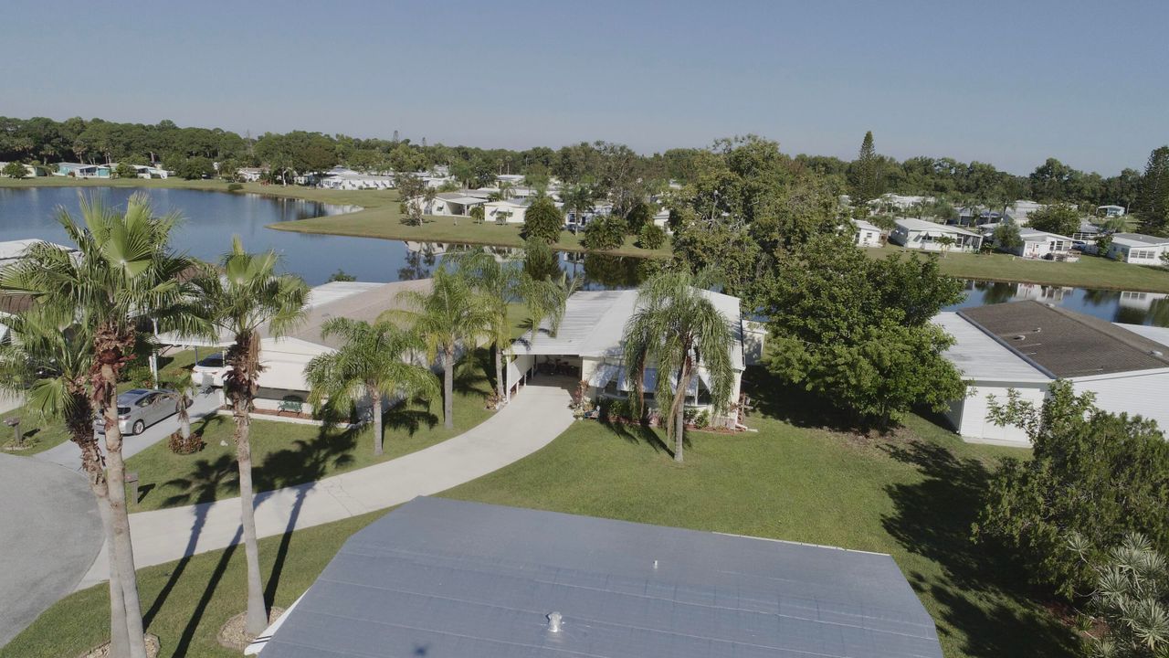 For Sale: $159,900 (2 beds, 2 baths, 1750 Square Feet)