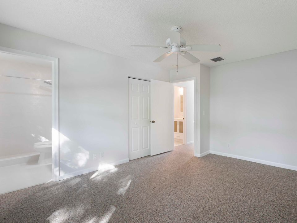 Active With Contract: $379,900 (3 beds, 2 baths, 1559 Square Feet)