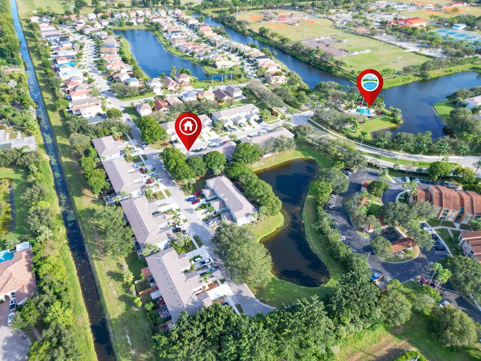 Active With Contract: $379,900 (3 beds, 2 baths, 1559 Square Feet)