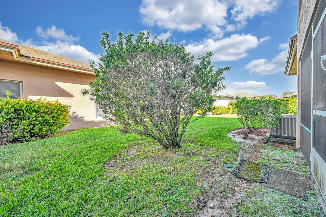 В аренду: $1,800 (2 спален, 2 ванн, 1330 Квадратных фут)