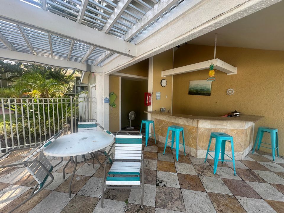 For Rent: $1,500 (1 beds, 1 baths, 541 Square Feet)