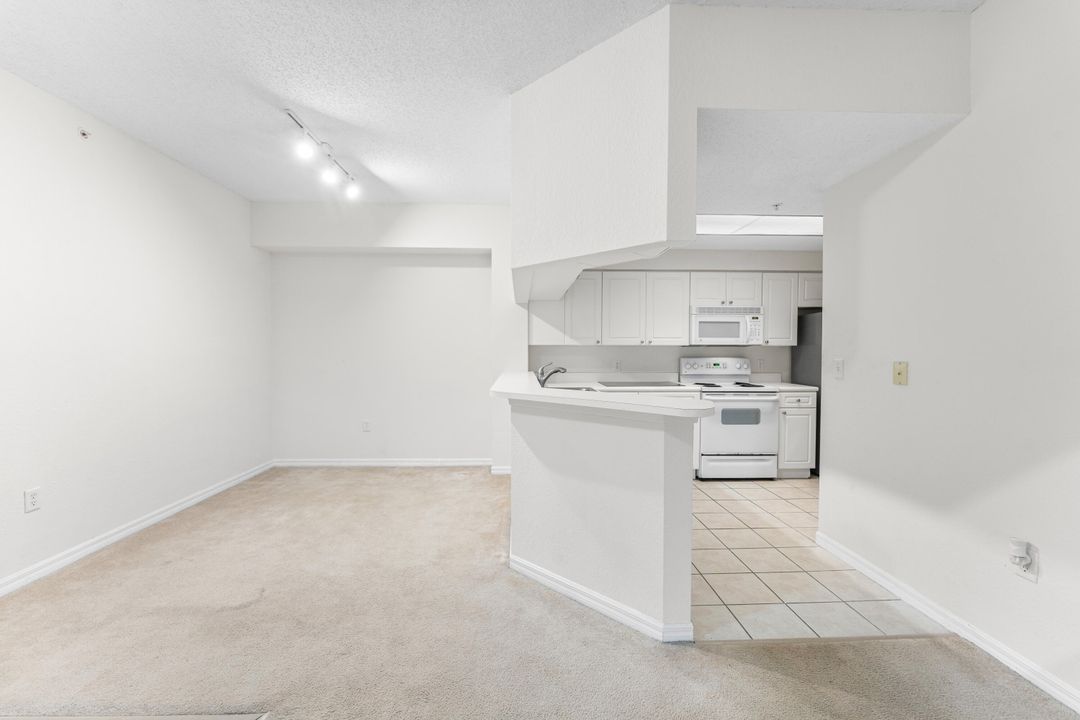 En Venta: $259,900 (1 camas, 1 baños, 819 Pies cuadrados)